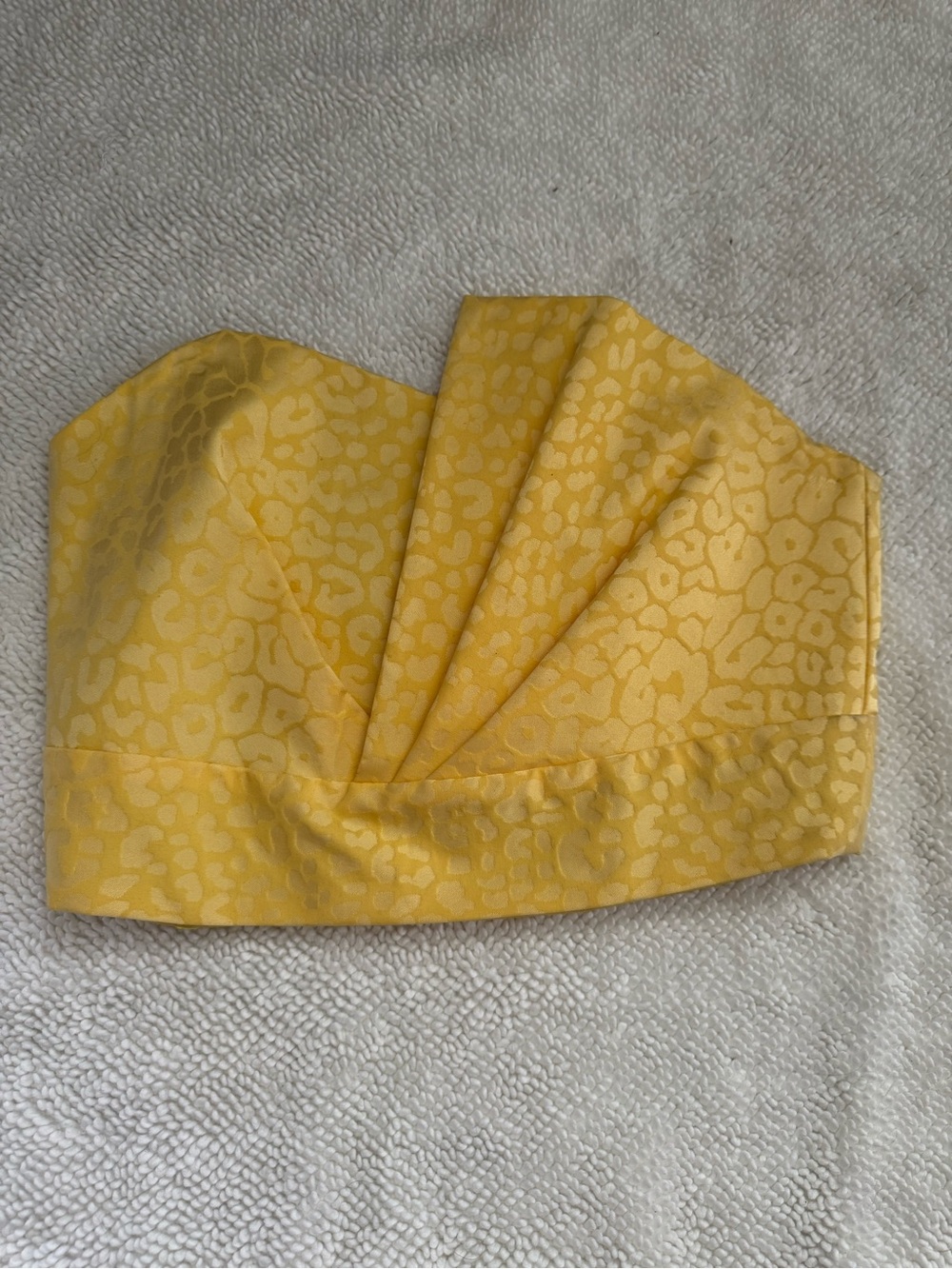 Michelle mason yellow Pleated strapless cropped top woth cheetah print